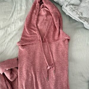 Pink Sleeveless Hooded Top